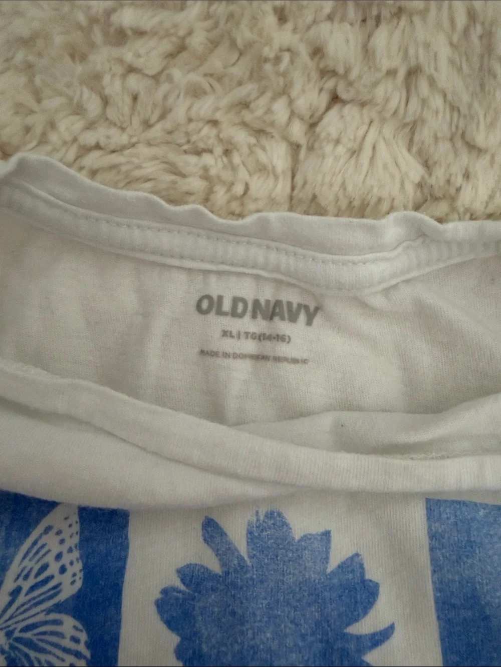 Old Navy White Short Sleeve Tee with Blue Nature Grid